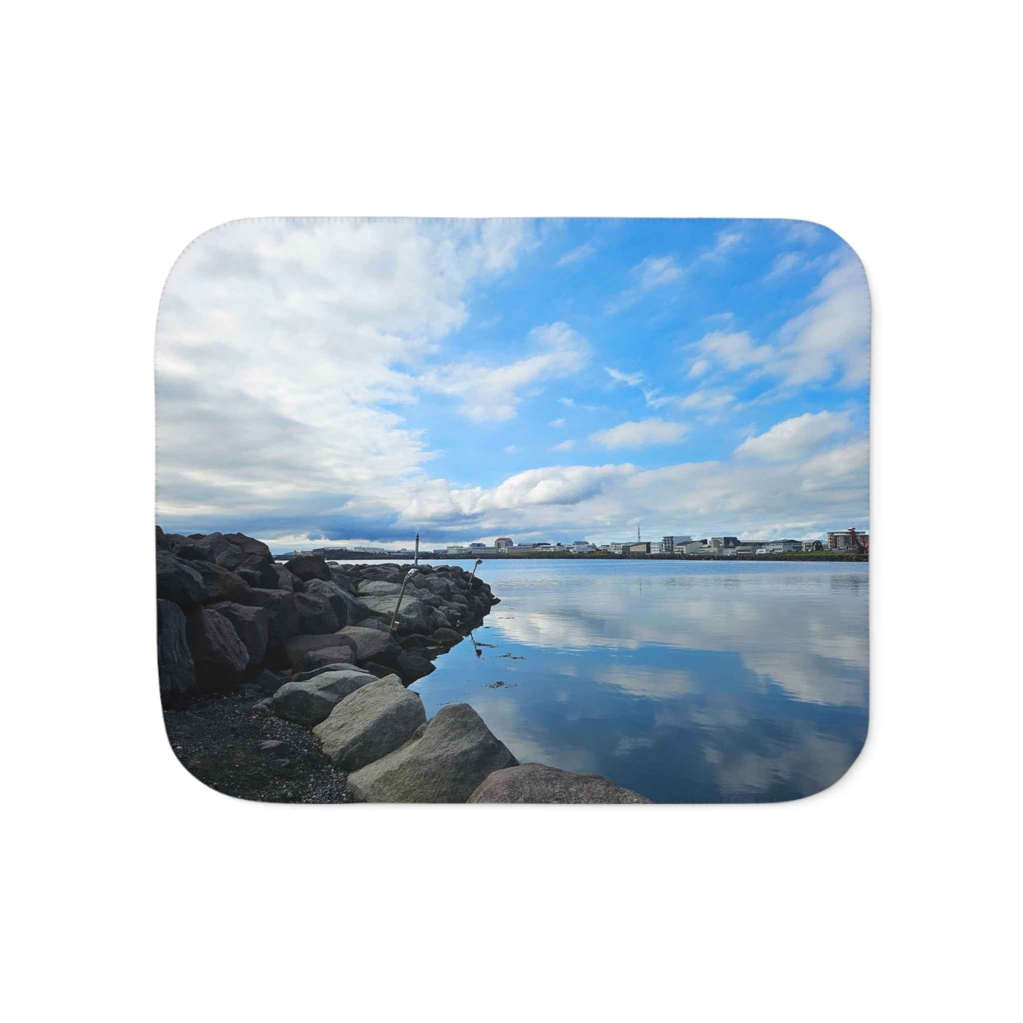 Cozy Sherpa Blanket of the Icelandic Coast - Two Color Options for Ultimate Comfort